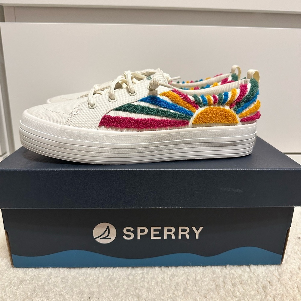 NEW Rainbow Sun Women’s Sperry Size 8